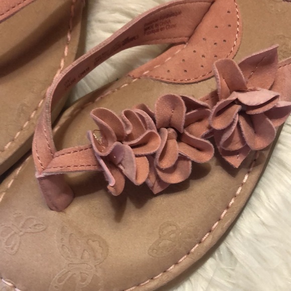 b.o.c Pink Flip Flops - Picture 4 of 8